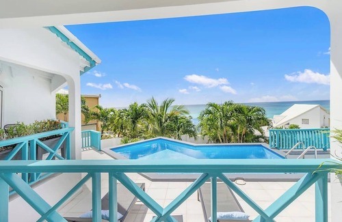Pelican Key Apartment | Renovated Apartment with pool at the garden #6