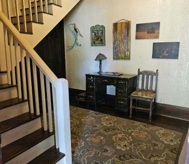 Alvin Apartment | Renovated attic apartment