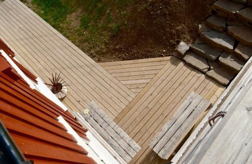 Bjrnsand Apartment | Renovated barn with a view