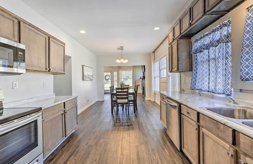 Norwood House | Renovated Birmingham Home ~ 2 Mi to Dtwn!