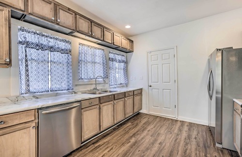 Norwood House | Renovated Birmingham Home ~ 2 Mi to Dtwn!