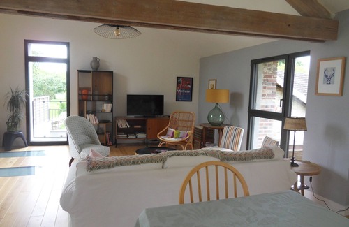 Ermenonville House | Renovated building, all comforts, games room, office, families, professionals