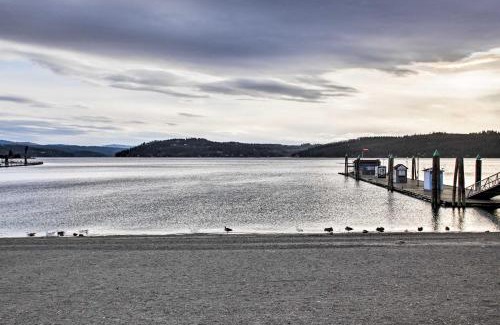 Coeur d'Alene House | Renovated Coeur dAlene Home Walk to Sanders Beach