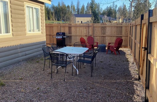 Coram Apartment | Renovated Coffee Shop near Glacier National Park