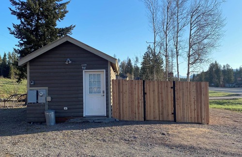 Coram Apartment | Renovated Coffee Shop near Glacier National Park