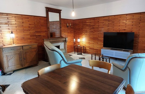 Clairvaux-les-Lacs House | Renovated family home set in greenery in the heart of the Jura, rated 3 * CDTJ.