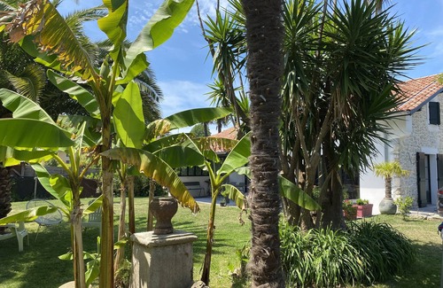 Arcangues House | Renovated farmhouse just outside Biarritz