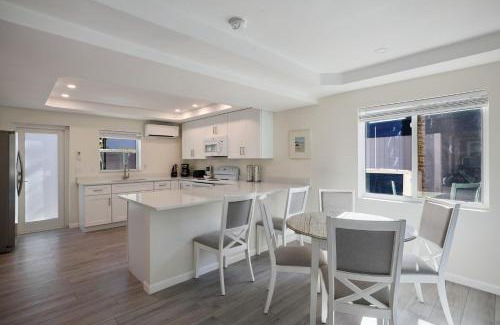Mid Island House | Renovated Ground Floor 2BR Residence with Pool and Spa at Margarita Mansion