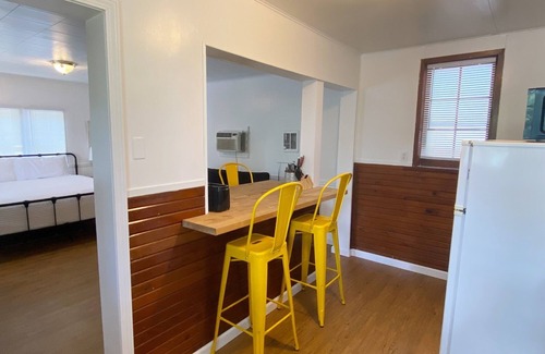 Camdenton Cabin | Renovated lakeside cabin with swimming pool & resort amenities!