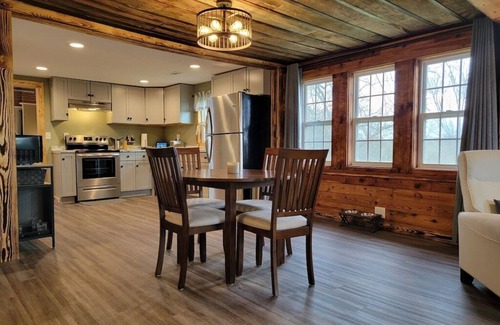 Gassville House | Renovated Rustic Charm! Conveniently located