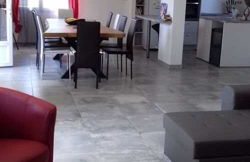 Sainte-Eulalie-en-Born House | Rent House in sainte-eulalie-en-born