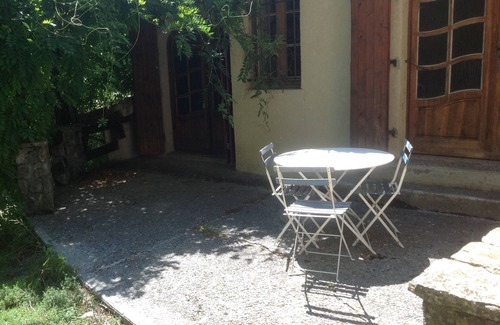 Barnave House | RENT HOUSE DIOIS DRÔME - VERHUUR VAKANTIEHUIS BIJ DE STAD DIE IN ZUID-FRANKRIJK