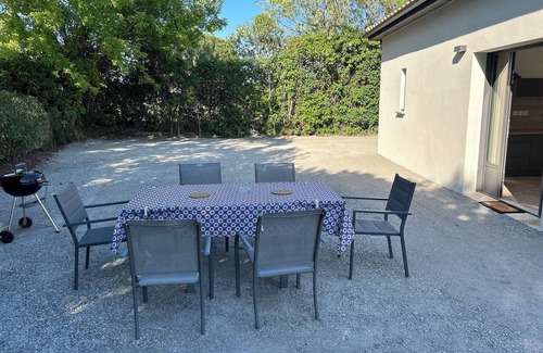 Vallon-Pont-d'Arc House | Rental Private Heated Pool 11x4, 5au calme, 5min à pied center vallon