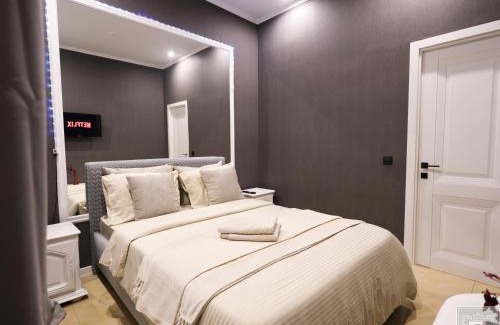 Chisinau Apartment | RentHouse Apart-Hotel Room #5