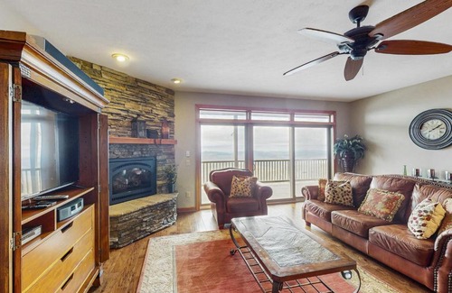 Sugar Mountain Apartment | Reserve 19-D