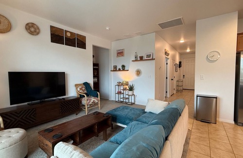 Bellemont House | Reset Near Flagstaff | 2BR + Office | Fully Fenced Yard | Fast Wi-Fi | No Stairs