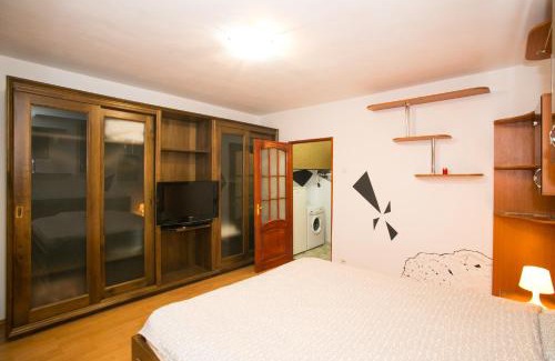 Sector 3 Apartment | Residence 30