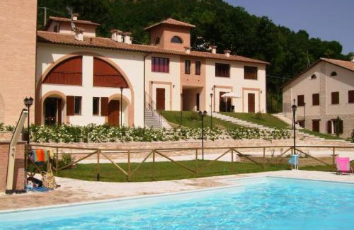 Piobbico Apartment | Residence con Piscina Vista Monte Nerone
