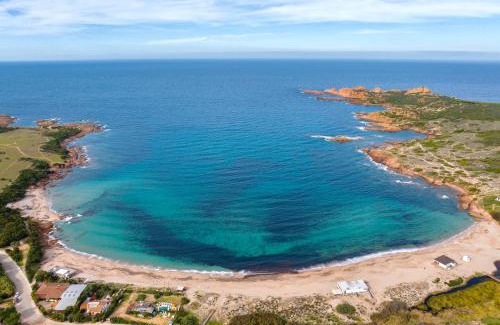 Trinita d'Agultu e Vignola Apartment | Residence with swimming-pool in Isola Rossa, just about 2 km from the beach La Marinedda