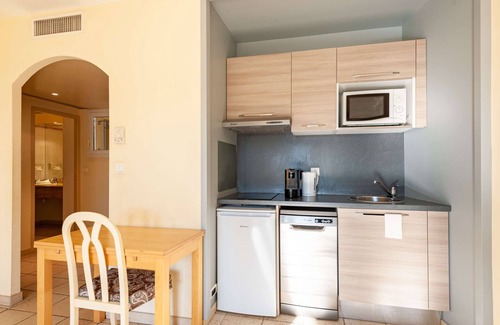 Vedene Apartment | ResidHotel Golf Grand Avignon
