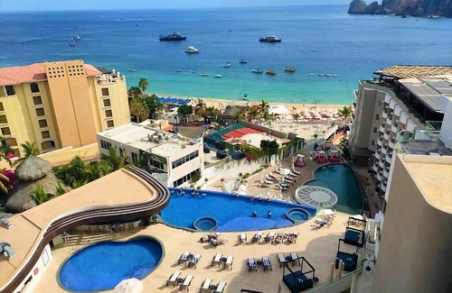 El Medano Ejidal Resort | Resort Apartment at the heart of Cabo Beach