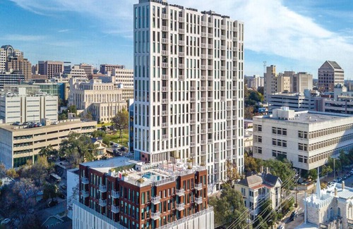 Downtown Austin Apartment | Resort Condo near SXSW