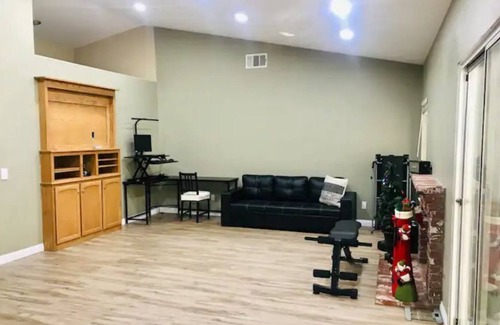 Corona House | Resort Home with Pool/Jacuzzi/BBQ Island/Treehouse