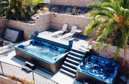 Corona House | Resort Home with Pool/Jacuzzi/BBQ Island/Treehouse