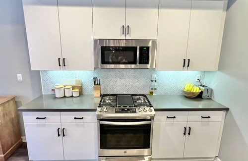 Lake Forest House | Resort living 3 bedroom modern apt with backyard