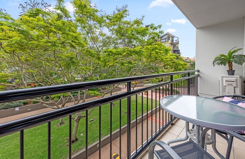 New Farm Apartment | Resort Pad ~ 1Bed/1Bath/Balcony/1Car ~ 10 mins CBD