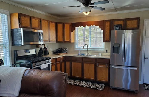 Cadiz Cottage | Rest and relaxation in this cozy waterfront home in Cadiz