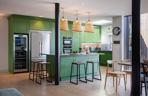 Trevone House | Rest Harrow - super stylish house, walking distance to Trevone beach