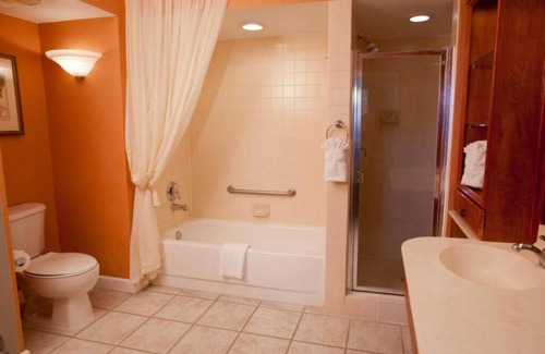Palm Beach Shores Resort | Rest in the Sun of Palm Beach Shores