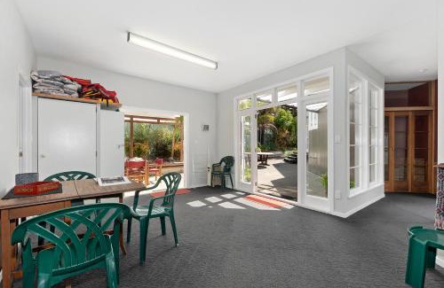 Mangawhai Heads House | Restaway - Mangawhai Holiday Home