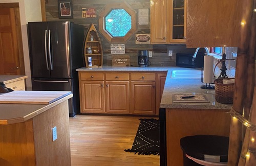 Covington Cabin | Restful cabin in charming Covington