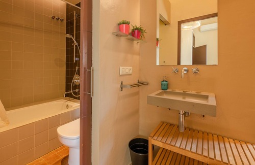 Sant Esteve de Guialbes House | Restored farmhouse with large garden, pool and large covered terrace