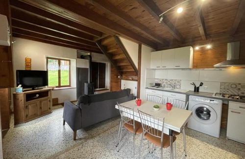 Chatel-Montagne House | Retraite Naturelle à Châtel-Montagne avec Vue Imprenable - FR-1-489-447