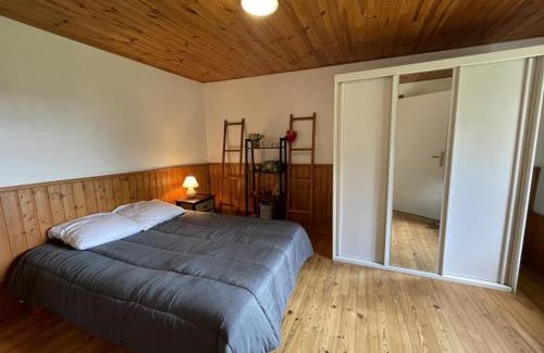 Chatel-Montagne House | Retraite Naturelle à Châtel-Montagne avec Vue Imprenable - FR-1-489-447