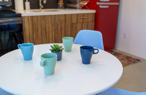 Joshua Tree House | ❤Retro 90s Vibe+Firepit+Hammocks❤