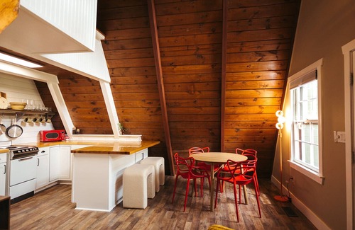 Fancy Gap Cabin | Retro A-Frame Cabin minutes from the Blue Ridge Parkway and I-77 in Fancy Gap