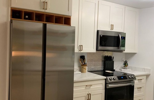 Palm Bay House | Retro Ranch Where Rockets Fly. Minutes to the Beaches.