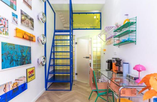 Rotherbaum Apartment | RetroPop Design Apartment , Designerzimmer für je 2 Personen, Top Lage, WIFI