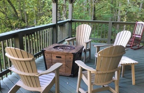 Waynesville Cabin | Revitalize at Woodland Retreat