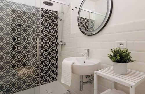 Trieste Old Town Apartment | Revived Elegance in Trieste