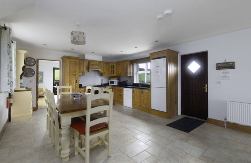 Ardnatrush House | Rhea Holiday Home Bantry by Interhome