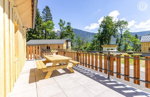 La Lechere House | RHODODENDRON - PUSSY LA LECHERE