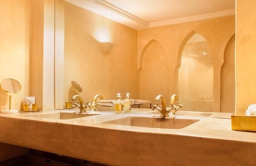 Medina Hotel | Riad Abracadabra