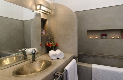 Bab Taghzout House | Riad Sapphire and Spa