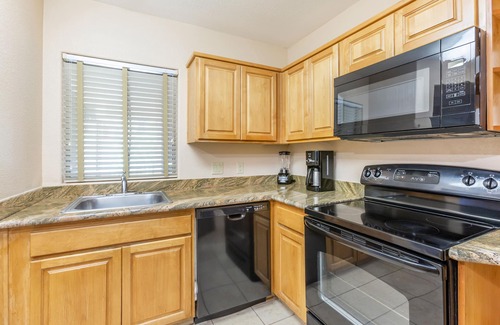 Oak Creek Resort | Ridge on Sedona - 1 BEDROOM 1 KING SUITE WITH ACCESSIBLE TUB