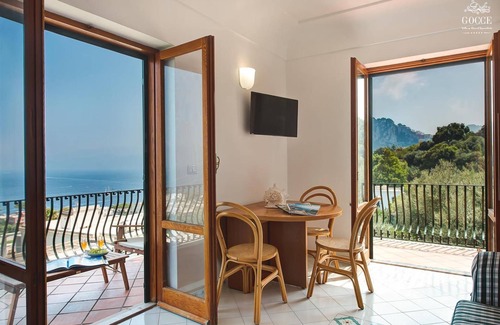 Marina Grande Apartment | Rifugio Caprese - Superb Views and Relaxation